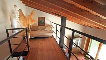 Deluxe Villa, Multiple Beds, Non Smoking, Garden View | Living area | TV