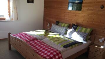 Apartment, 2 Double Beds, Mountain View (1) | Rollaway beds, free WiFi, bed sheets