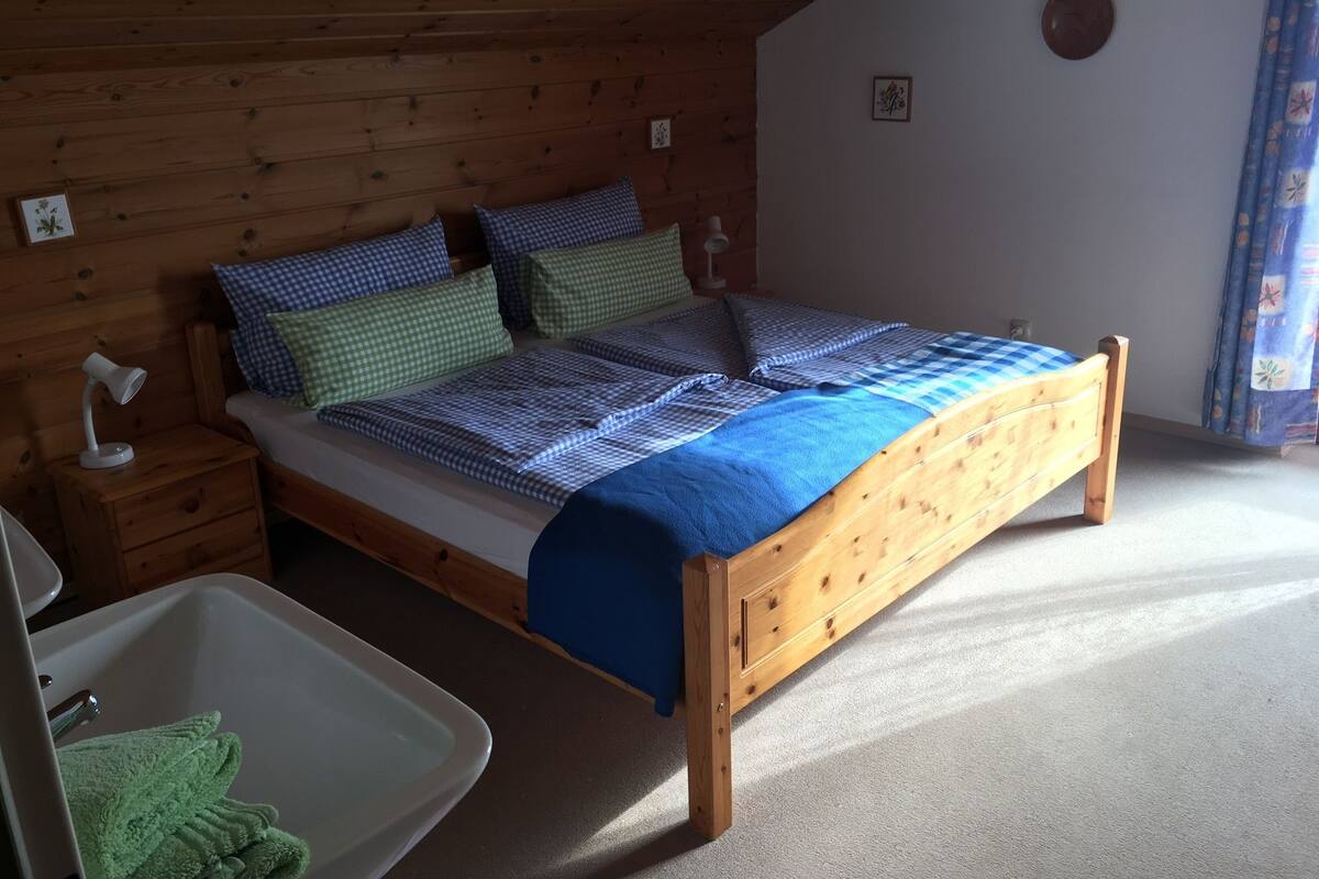 Lits pliants/supplémentaires, Wi-Fi gratuit, draps fournis