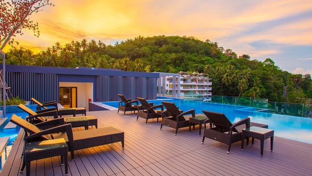 Rooftop pool - The Aristo Beach by Holy Cow (Choeng Thale)