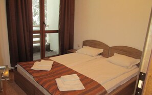 標準公寓, 公園景 | 書桌、熨斗/熨衫板、免費 Wi-Fi、床單