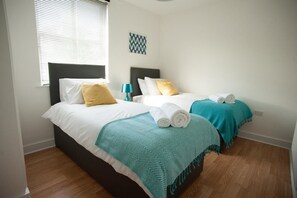 2 bedrooms, desk, iron/ironing board, free WiFi