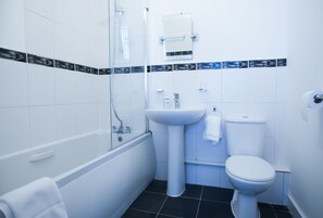 Apartment, 2 Bedrooms (Palmerston D) | Bathroom - The Palmerston Apartments (Southampton)
