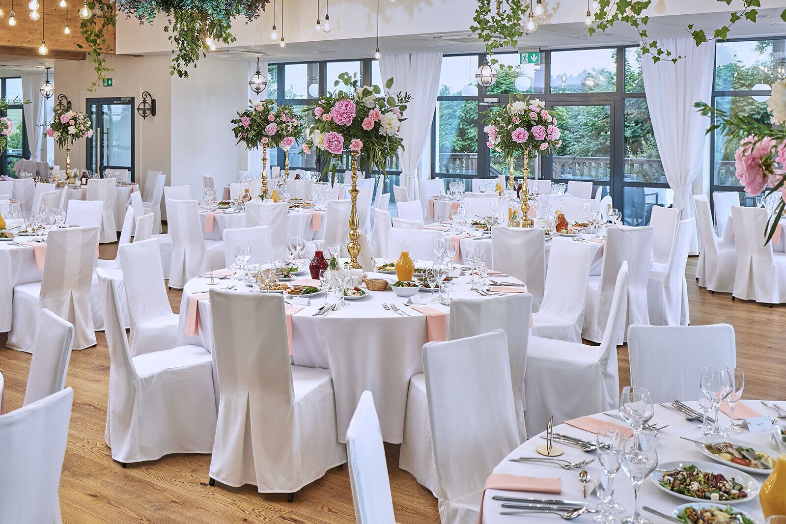 Indoor wedding