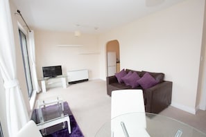 Apartment, 2 Bedrooms, Balcony | Living room | Flat-screen TV - White Star Apartments (Southampton)