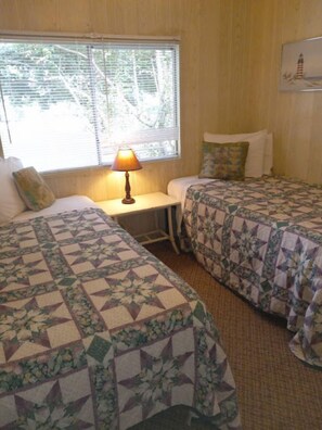 Hytte - flere senge - ikke-ryger (Cabin 7) | Gratis Wi-Fi, sengetøj