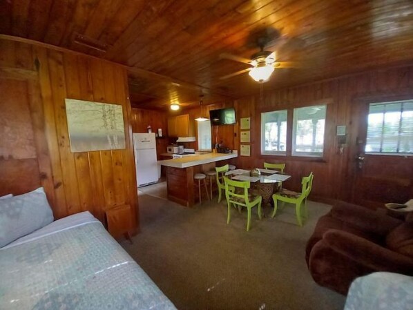 Cabin, Multiple Beds, Non Smoking (Cabin 3) | Living area