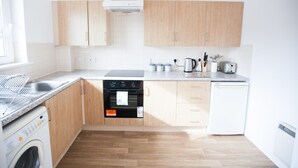 Unclassified image, 2 of 26, button - Kingston Apartments (Southampton)