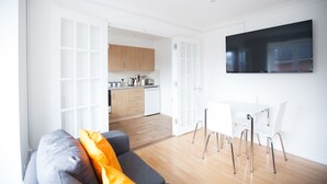 Unclassified image, 3 of 26, button - Kingston Apartments (Southampton)