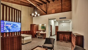 Family Suite, Sea View | Living area - Akamoy Boztepe Otel & Restorant (Ordu)