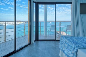 Premium Double Room, Balcony, Ocean View | Minibar, in-room safe, desk, blackout drapes