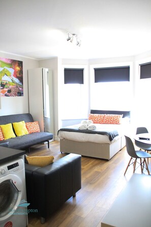 Studio Suite | Living area