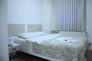 Standard Double Room, 1 Double Bed, Non Smoking | Bed sheets