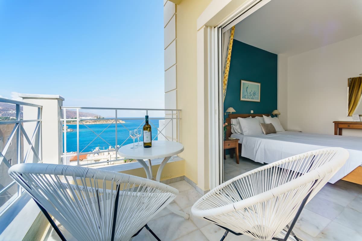 1 chambre, coffre-fort, décor unique, ameublement unique