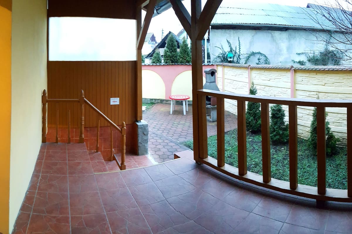 Suite estudio, Terraza | Escritorio, insonorización, tabla de planchar con plancha y wifi gratis