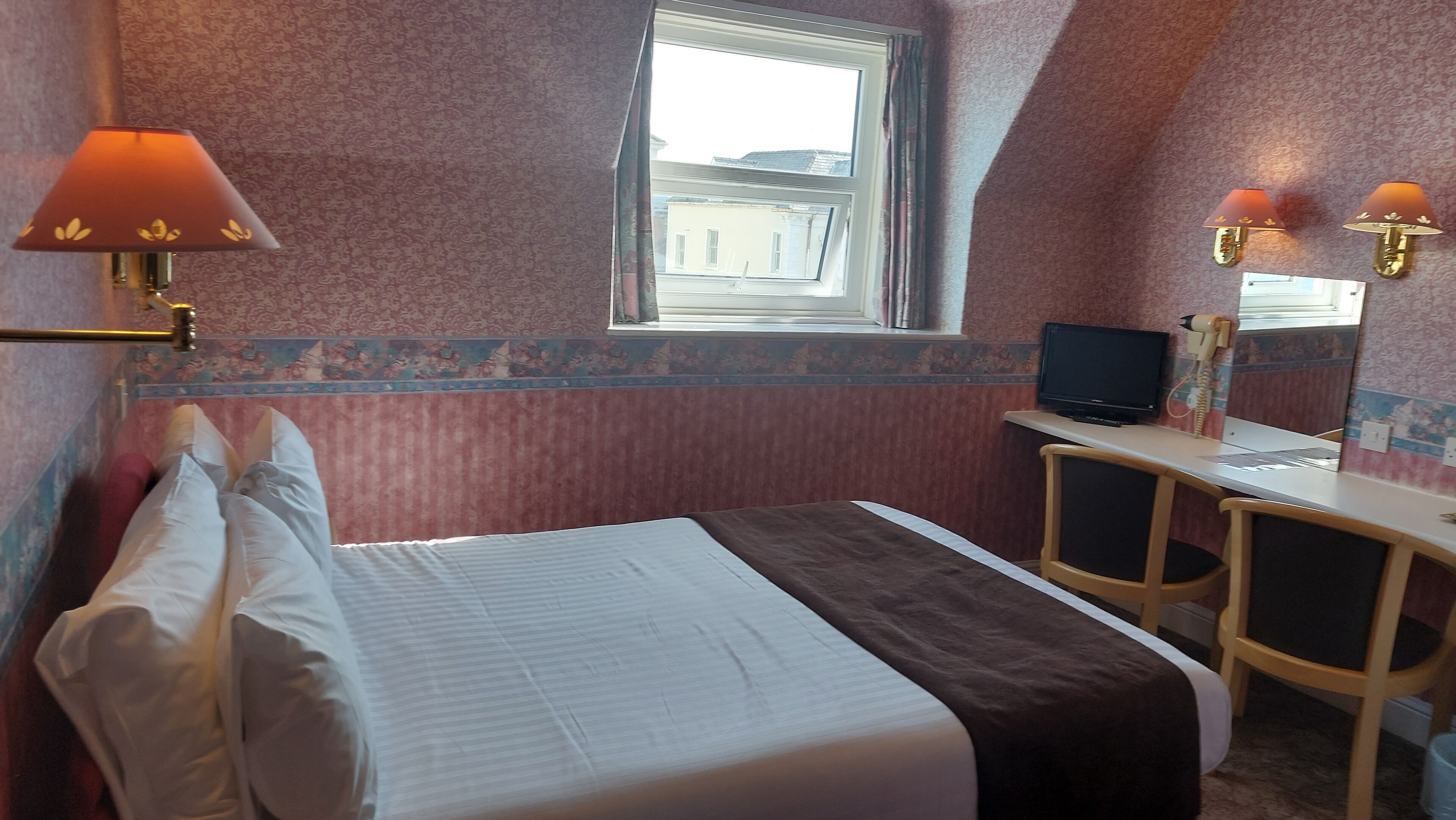 side sea view- double room | iron/ironing board, bed sheets