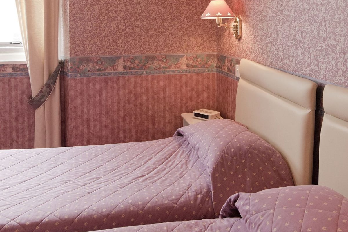 Iron/ironing board (on request), bed sheets