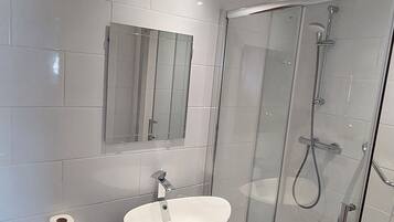 Chambre Double Supérieure, 1 lit double, non-fumeur | Salle de bain