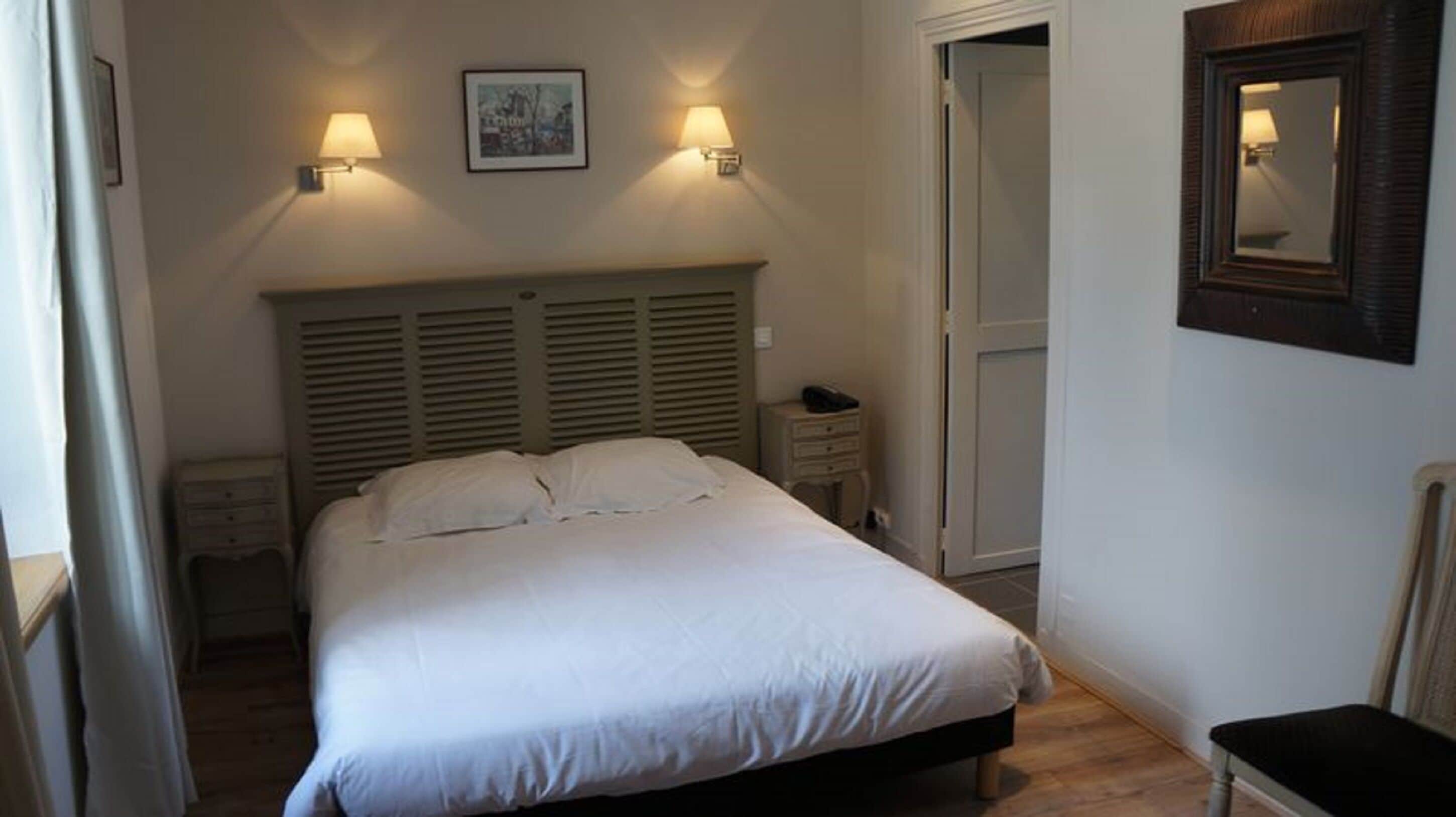 standard double room, non smoking | blackout curtains, iron/ironing board, free wifi, bed sheets