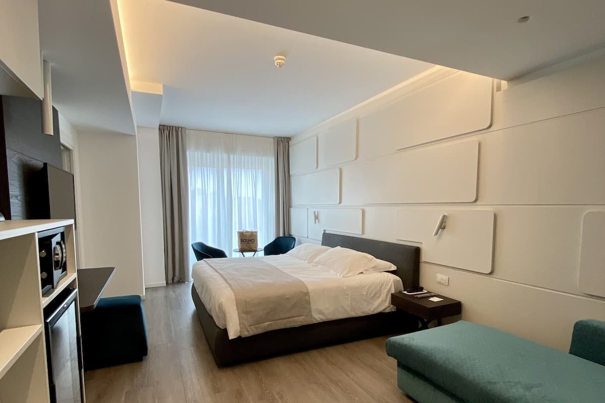 Superior Triple Room | Egyptian cotton sheets, premium bedding, down duvets, pillow-top beds