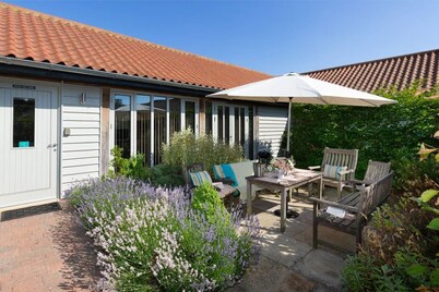 Lackford Lakes Barns