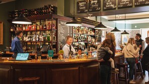 Bar (in der Unterkunft)