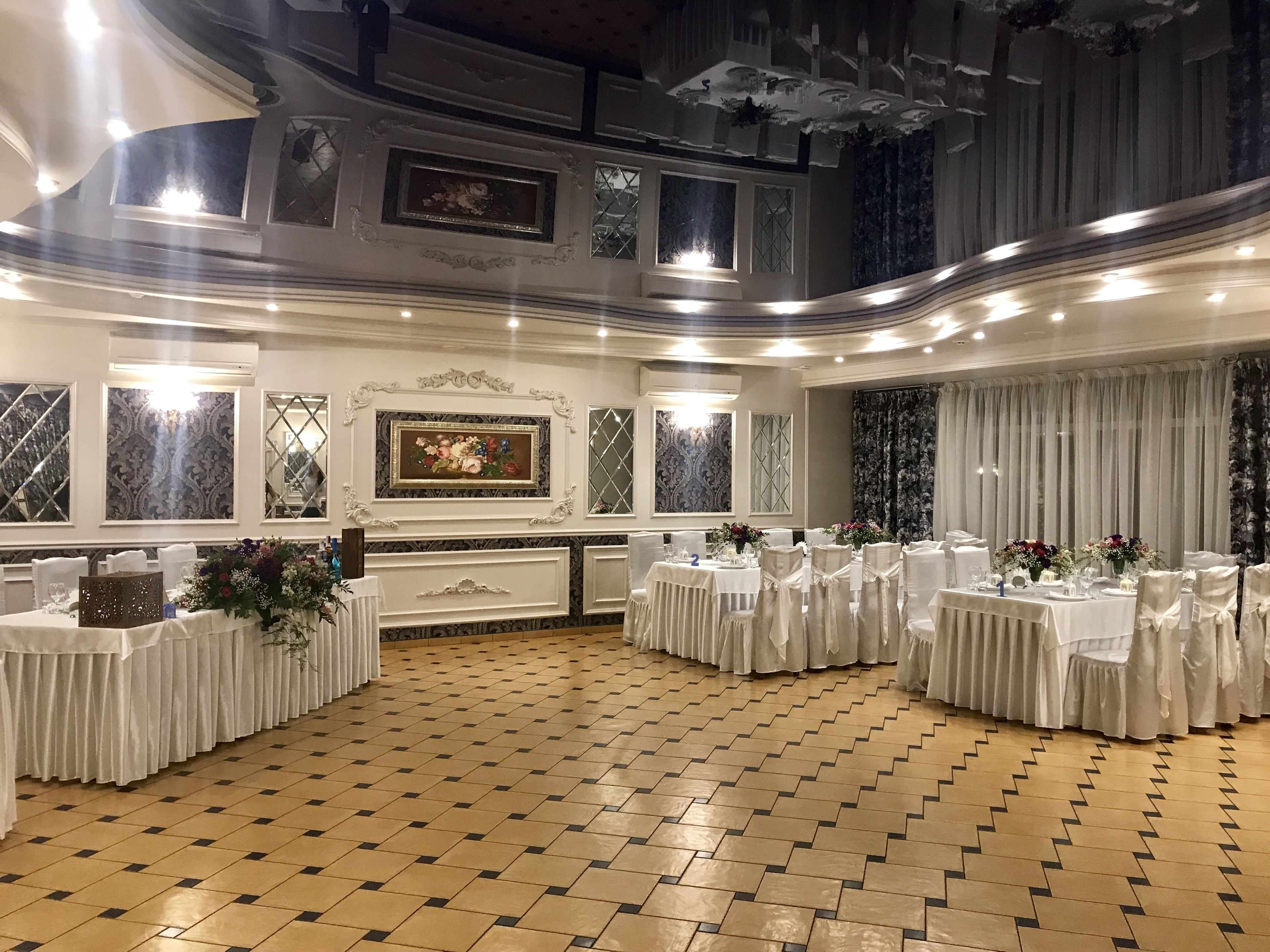 S'hi serveixen dinars i sopars 