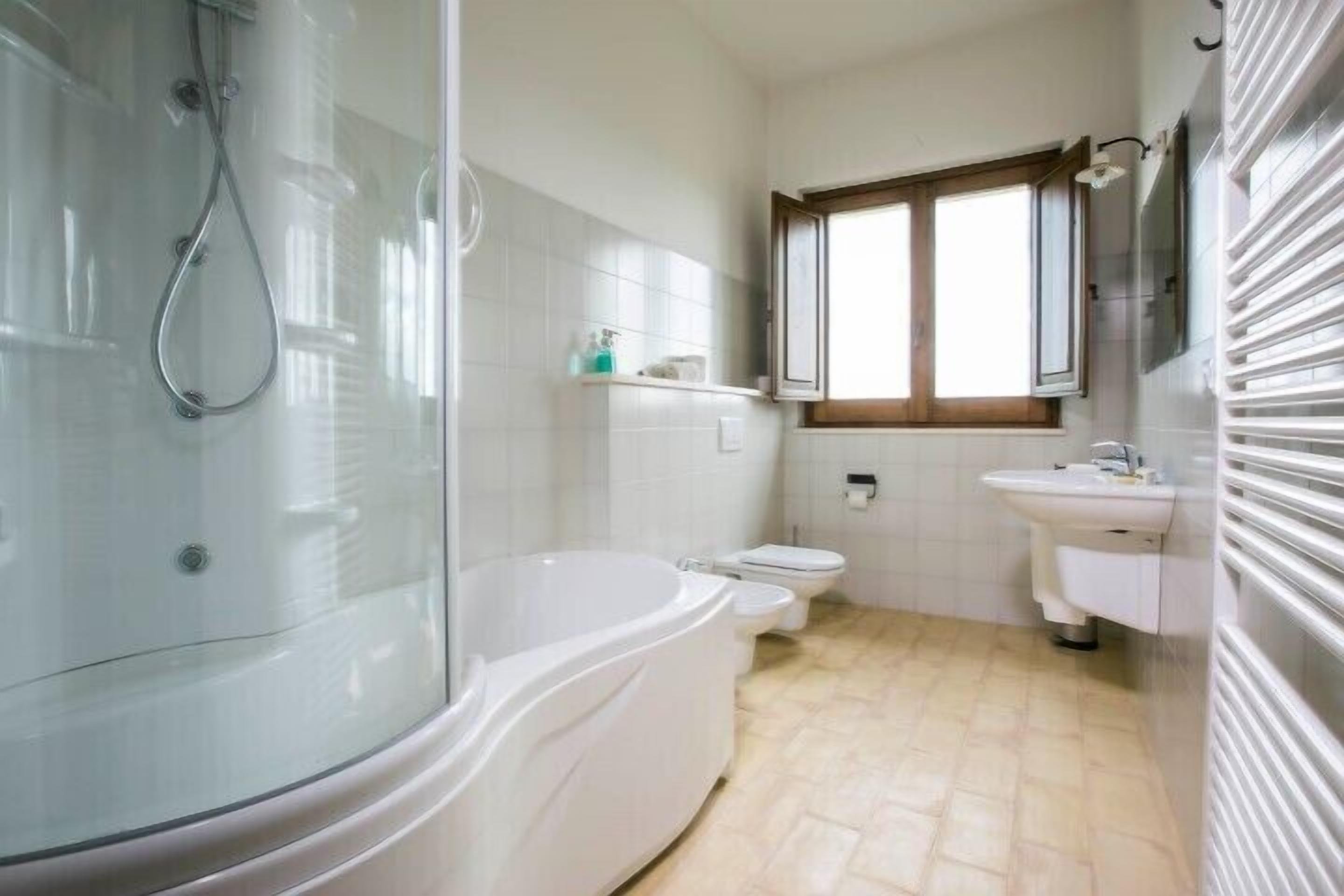 Family Room | Desk, blackout drapes, rollaway beds (surcharge), bed sheets