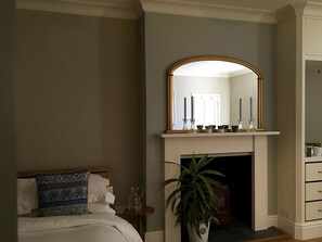 Deluxe-Doppelzimmer, 1 Doppelbett, Nichtraucher, Gartenblick | Allergikerbettwaren, Verdunkelungsvorhänge, Bügeleisen/Bügelbrett