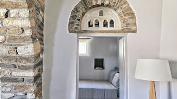 2 phòng ngủ, trang trí khác biệt