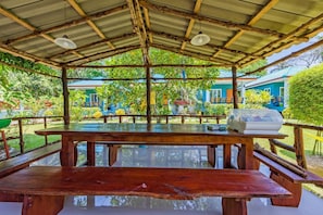 Food and drink - Rat Villa (Pa Klok)