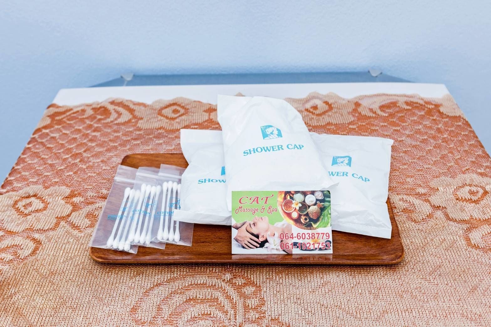 Ducha, cabezal de ducha con hidromasaje, artículos de tocador gratuitos