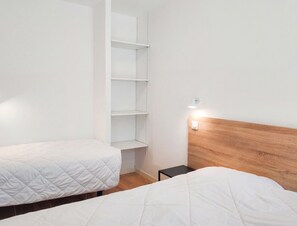Casa de campo, 1 quarto (5 Pers) | Escrivaninha, individualmente decorados, individualmente mobiliados