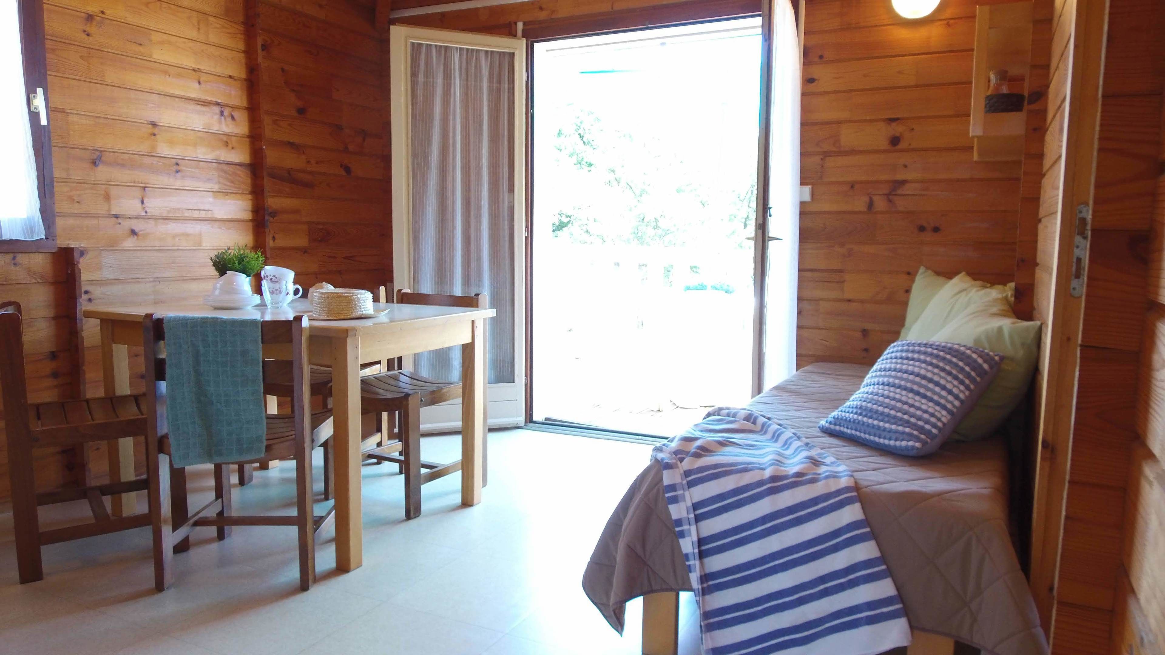 Chalet, 2 Bedrooms (5 Pers) | Living area