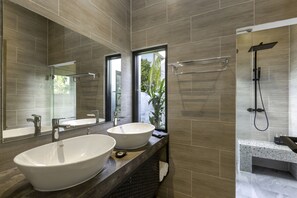 Panoramic Villa, Berbilang Katil, Non Smoking, Sea View | Peti besi dalam bilik, dihias secara berasingan 