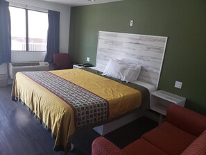 مكتب وتسهيلات لدخول الكراسي المتحركة