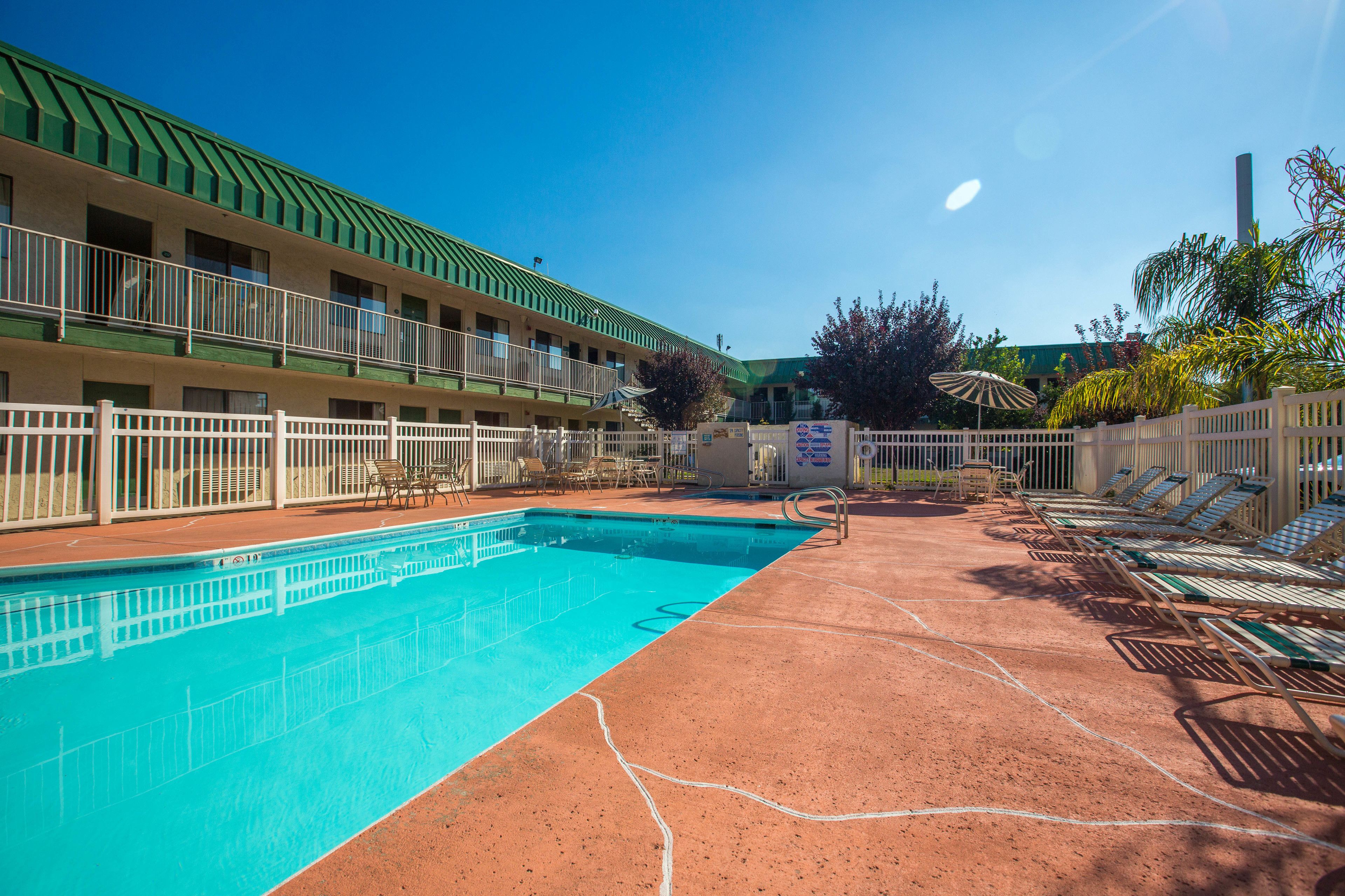 Photo - University Inn Fresno