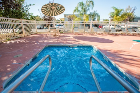 Pool. University Inn