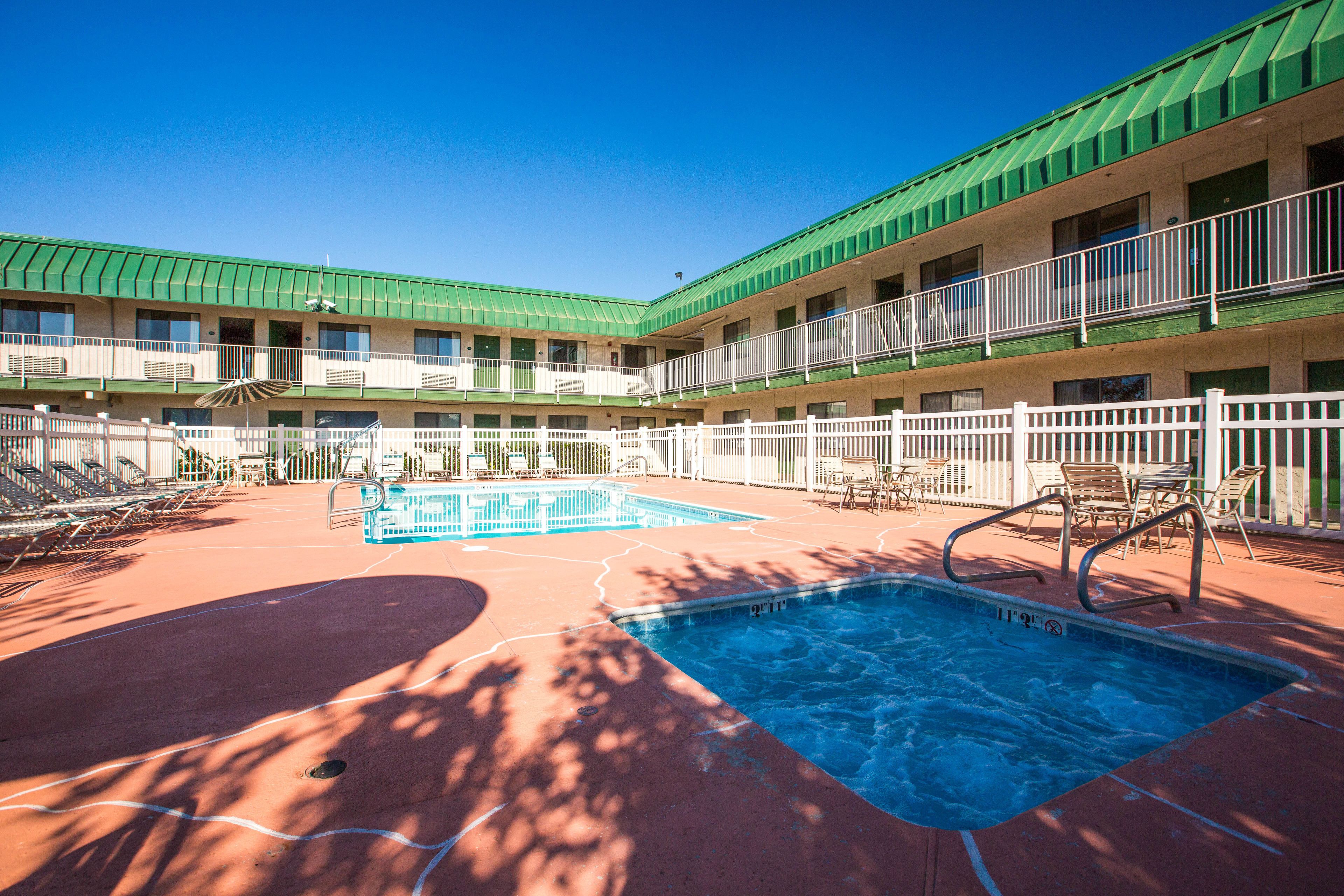 Photo - University Inn Fresno