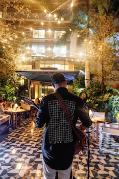 Cafe at Mr. C Miami – Coconut Grove