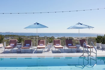 Pool (outdoor) at Mr. C Miami – Coconut Grove