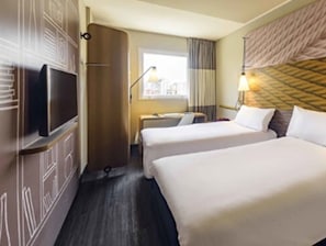 Minibar, in-room safe, desk, soundproofing - ibis Parauapebas (Parauapebas)
