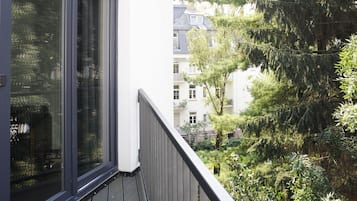 Premium Apartment | Balcony