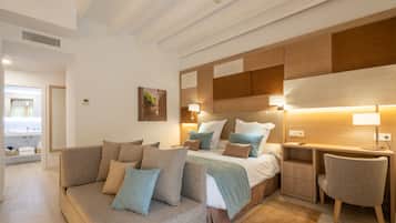 Junior Suite, City View | Select Comfort beds, minibar, in-room safe, desk