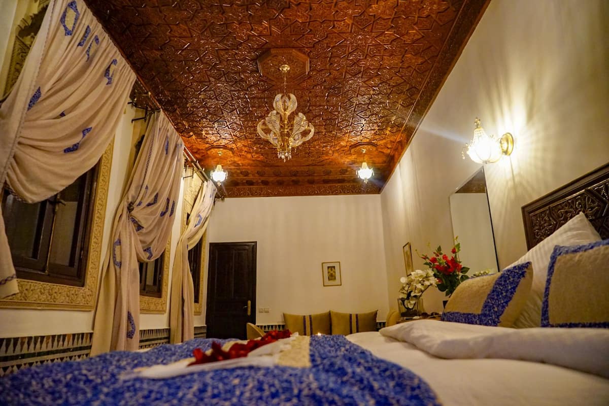 Suite Premium, letti multipli, non fumatori, vista città | 1 camera, biancheria da letto di alta qualità, copriletto in piuma