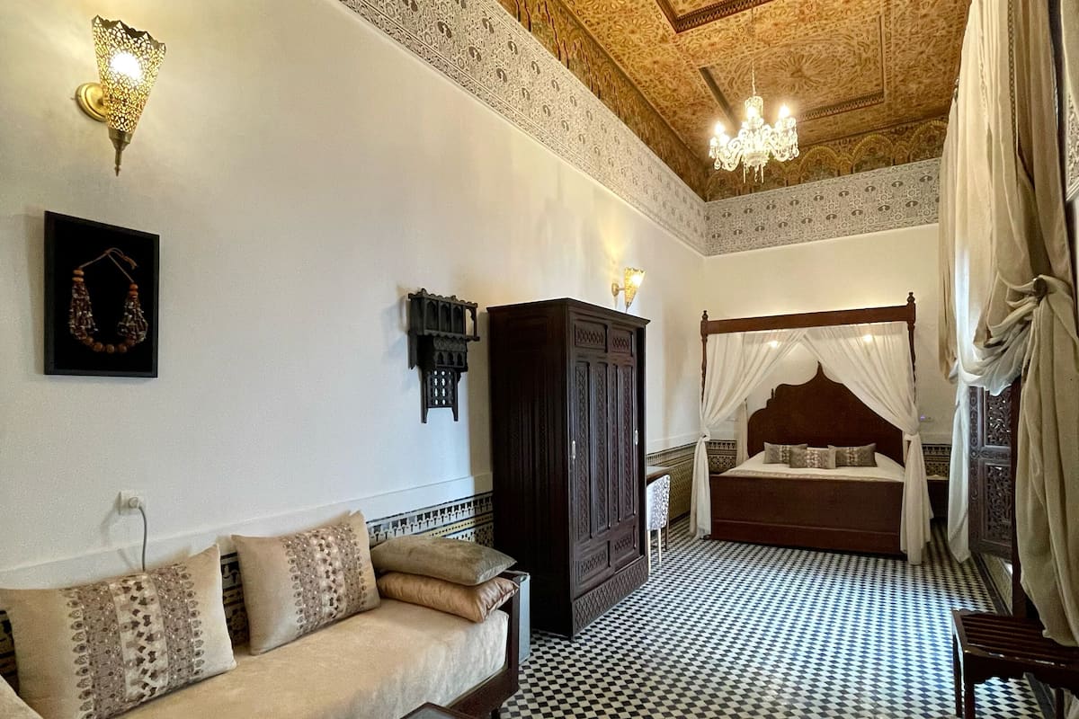 Suite Presidenziale, letti multipli, non fumatori, vista cortile | 1 camera, biancheria da letto di alta qualità, copriletto in piuma