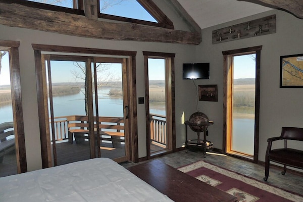 Stuga Panoramic - 1 queensize-säng - tillgänglighetsanpassat - utsikt mot floden | Utsikt mot vattnet