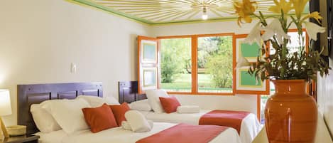 Cortinas blackout, tabla de planchar con plancha y wifi gratis