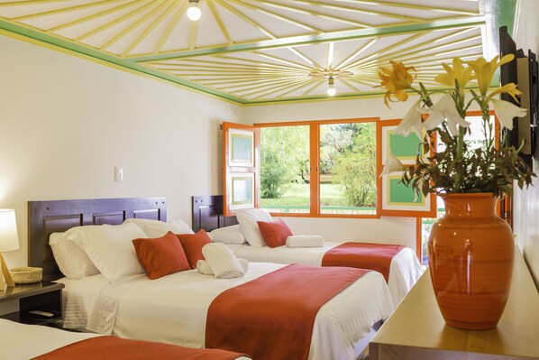 Family Room, Multiple Beds | Blackout curtains, iron/ironing board, free WiFi, bed sheets - Hotel Mirador de Boquia Salento (Salento)