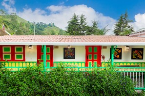 ด้านหน้าที่พัก